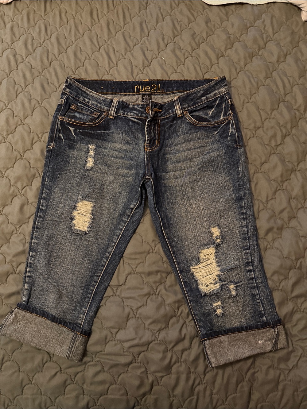 Rue21 Distressed Dark Blue Rolled Cuff Capri Jeans
